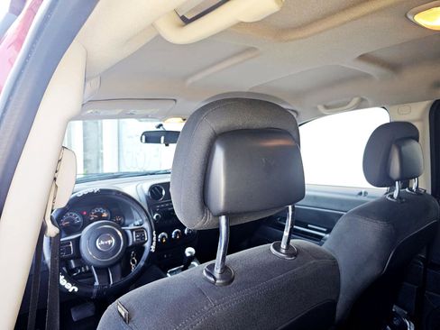 Used 2014 Jeep Compass Sport w/ Power Value Group image 21