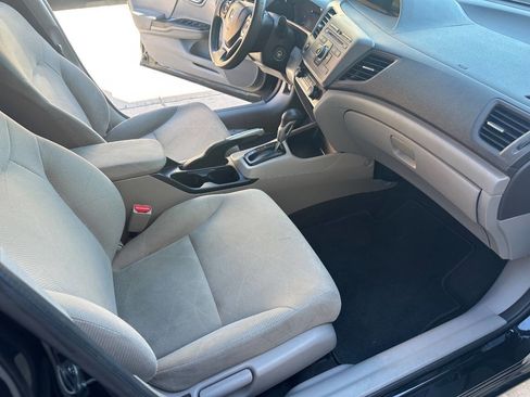 Used 2012 Honda Civic LX image 9