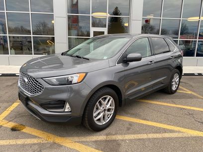 Used 2024 Ford Edge SEL w/ Convenience Package