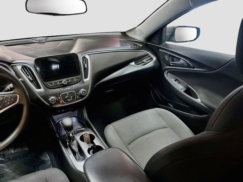 Used 2022 Chevrolet Malibu LS FWD image 22