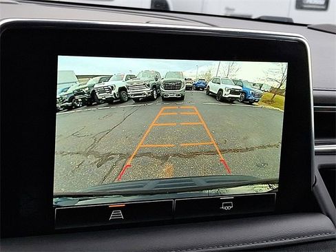 Certified 2022 GMC Yukon SLE w/ Gmc Pro Safety Plus Package image 5