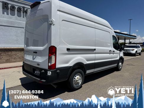 Used 2025 Ford Transit 250 148 High Roof AWD image 3