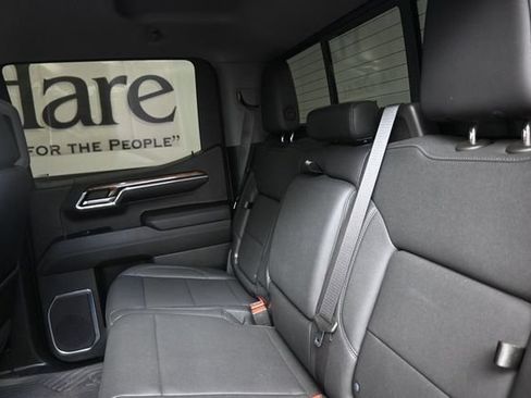 Used 2024 Chevrolet Silverado 1500 LT Trail Boss w/ Convenience Package II AWD/4WD image 20