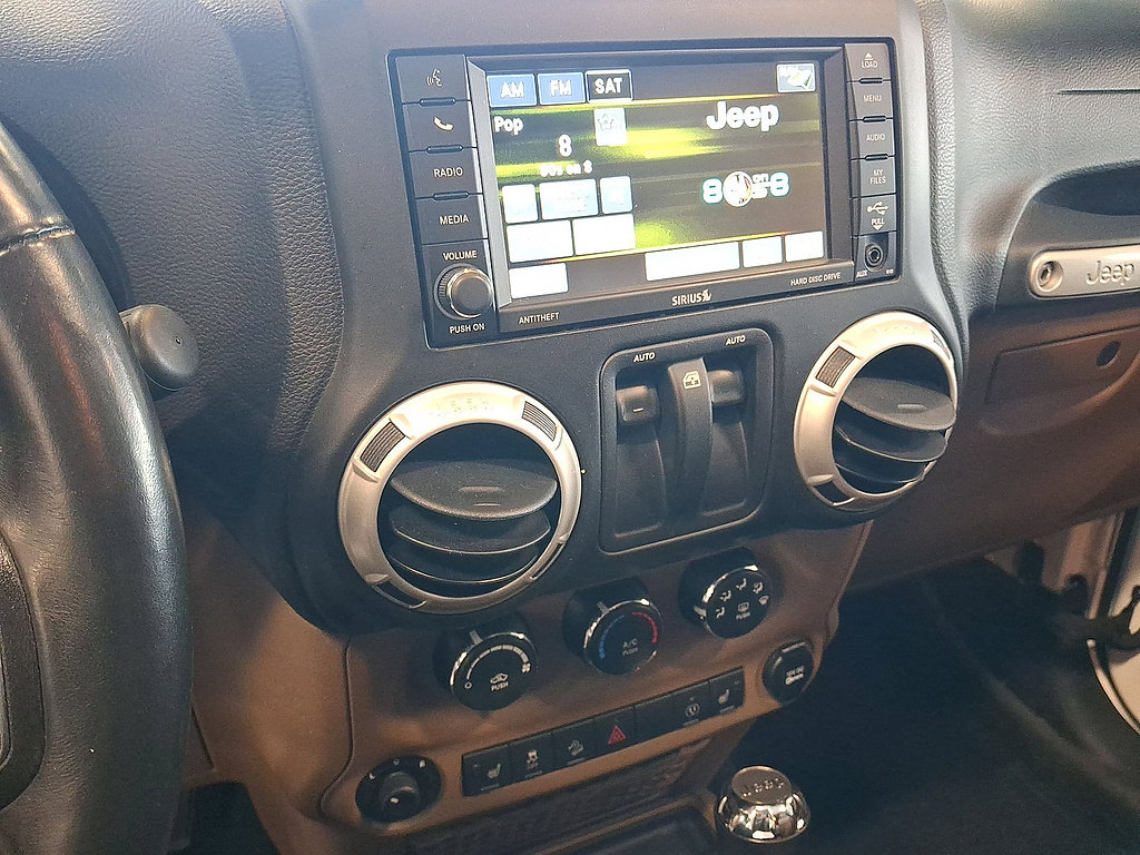 Used 2014 Jeep Wrangler Sahara w/ Dual Top Group AWD/4WD image 20