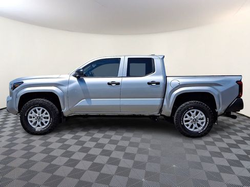 Used 2024 Toyota Tacoma SR AWD/4WD image 10