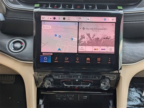 New 2025 Jeep Grand Cherokee Limited image 15