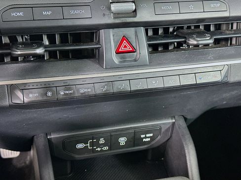 Used 2025 Kia K4 LXS image 23