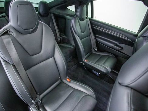 Used 2022 Tesla Model X Plaid image 26