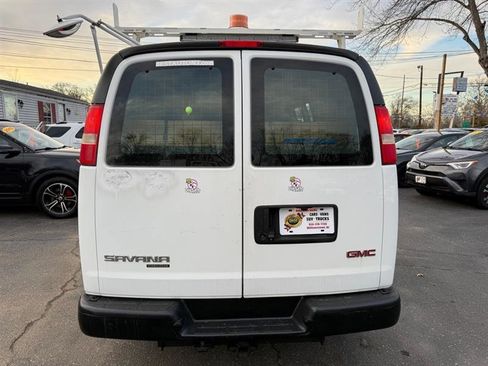Used 2014 GMC Savana 2500 w/ Cold Climate Package RWD image 7