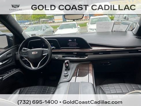 Used 2022 Cadillac Escalade Sport Platinum AWD/4WD image 11