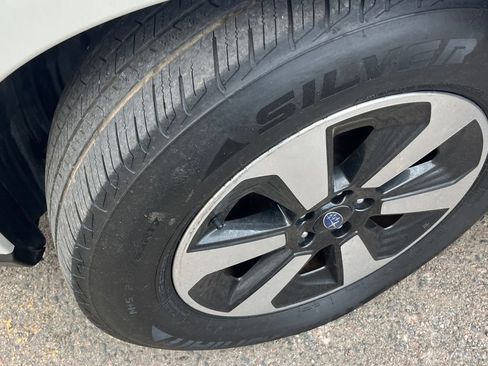 Used 2017 Subaru Forester 2.5i w/ Alloy Wheel Package AWD/4WD image 21