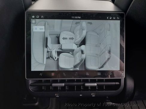 Used 2023 Tesla Model Y AWD image 28