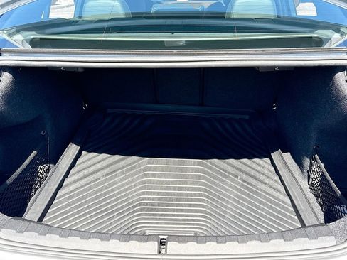 Used 2019 BMW 330i Sedan w/ Premium Package image 12