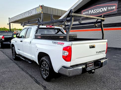 Used 2017 Toyota Tundra SR5 w/ TRD Off Road Package AWD/4WD image 3