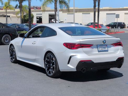 Used 2026 BMW 430i Coupe w/ M Sport Package RWD image 8