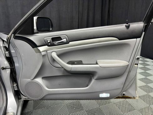 Used 2005 Acura TSX image 25