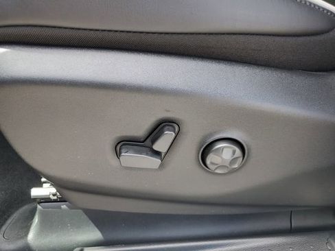 New 2026 Chrysler Pacifica Limited image 14