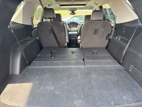 Used 2020 Chevrolet Traverse RS image 51