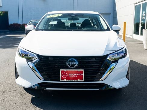 New 2025 Nissan Sentra SV image 2
