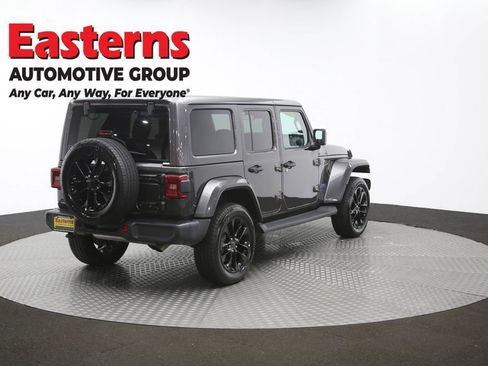 Used 2025 Jeep Wrangler Unlimited Sahara image 39