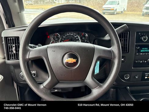 Used 2017 Chevrolet Express 2500 image 17