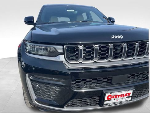 New 2026 Jeep Grand Cherokee L Limited AWD/4WD image 23