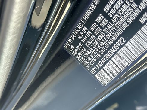 Certified 2022 Porsche Cayenne image 28