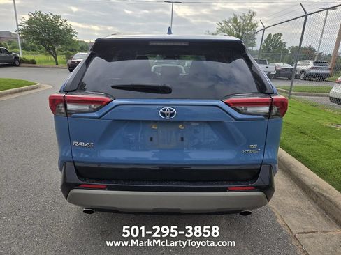 Used 2023 Toyota RAV4 SE w/ Convenience Package AWD/4WD image 9
