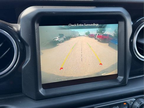 Used 2023 Jeep Wrangler Unlimited Rubicon 392 w/ Trailer Tow Package AWD/4WD image 28