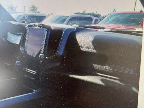 Used 2025 RAM 1500 Laramie AWD/4WD image 6
