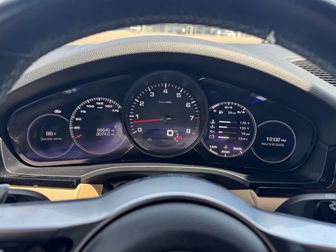 Used 2019 Porsche Cayenne AWD/4WD image 7