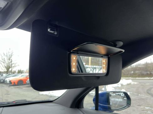 Used 2024 Cadillac XT6 Luxury image 32