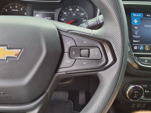 Used 2023 Chevrolet TrailBlazer LT w/ Convenience Package AWD/4WD image 20