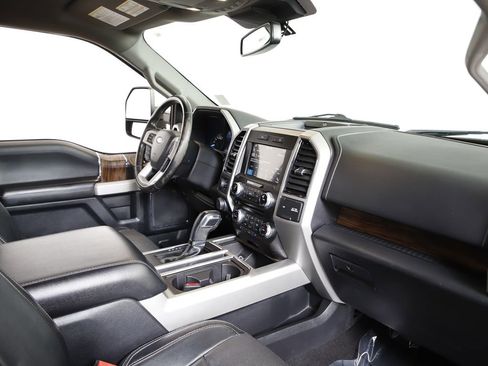 Used 2018 Ford F150 Lariat w/ Equipment Group 502A Luxury image 8