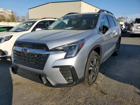 Used 2024 Subaru Ascent Limited w/ Technology Package image 3