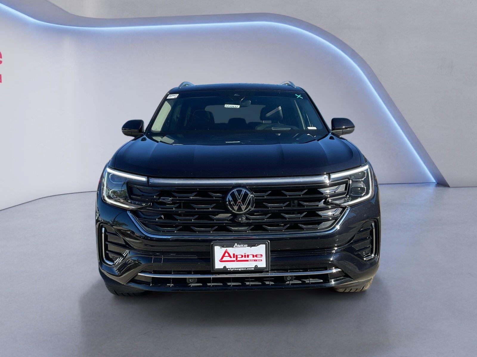 Used 2024 Volkswagen Atlas SEL Premium R-Line AWD/4WD image 8