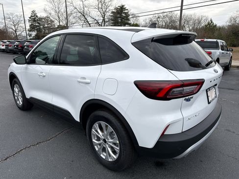 New 2026 Ford Escape Active w/ Active Premium Tech Pack image 3