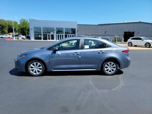 New 2025 Toyota Corolla LE image 4