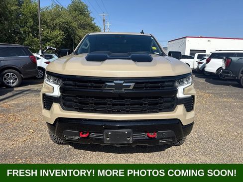 Used 2023 Chevrolet Silverado 1500 LT Trail Boss w/ LPO, Dark Essentials Package AWD/4WD image 7