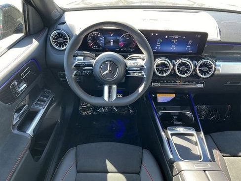 Used 2024 Mercedes-Benz GLB 250 image 14