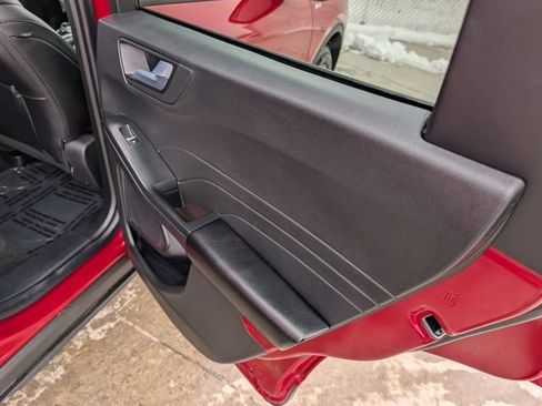 Used 2025 Ford Escape ST-Line image 27