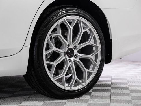 Used 2017 INFINITI Q70 L 3.7 image 57