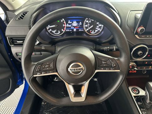 Used 2023 Nissan Sentra SV FWD image 14