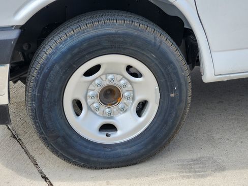 New 2025 Chevrolet Express 3500 w/ Power Convenience Package image 8