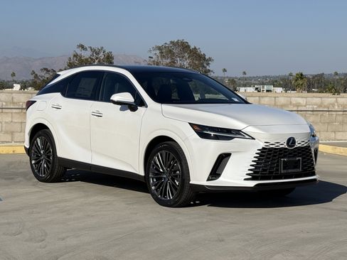New 2026 Lexus RX 450h AWD image 2