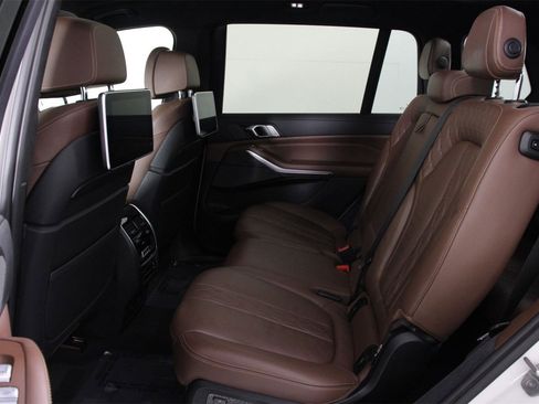 Used 2019 BMW X7 xDrive40i w/ Premium Package image 32