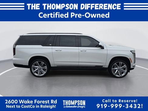 Certified 2025 Cadillac Escalade ESV Sport Platinum AWD/4WD image 2