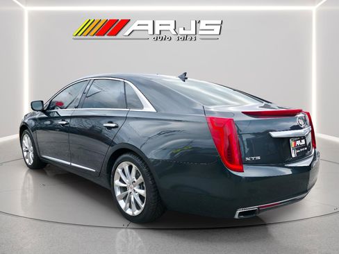 Used 2013 Cadillac XTS Luxury w/ Driver Awareness Package image 3