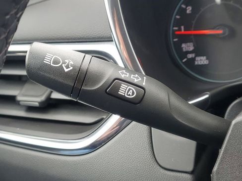 Used 2023 Chevrolet Equinox LT image 11