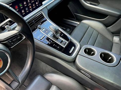 Used 2023 Porsche Panamera image 14